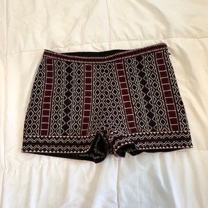Crocheted mid-rise fitted shorts